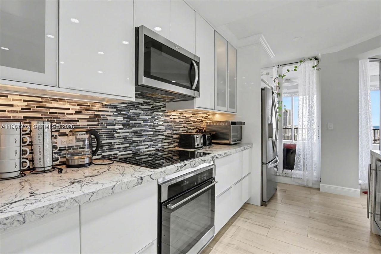 300 Three Islands Blvd , Unit PH3A, Hallandale Beach, FL 33009 Photo