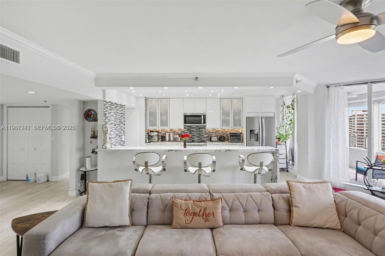 300 Three Islands Blvd , Unit PH3A, Hallandale Beach, FL 33009 Photo