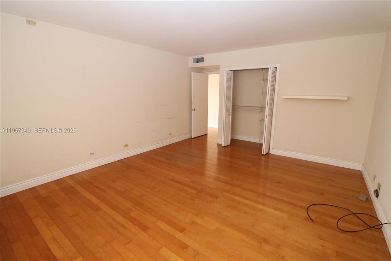 1800 NE 114th St, Unit 608, Miami, FL 33181 Photo