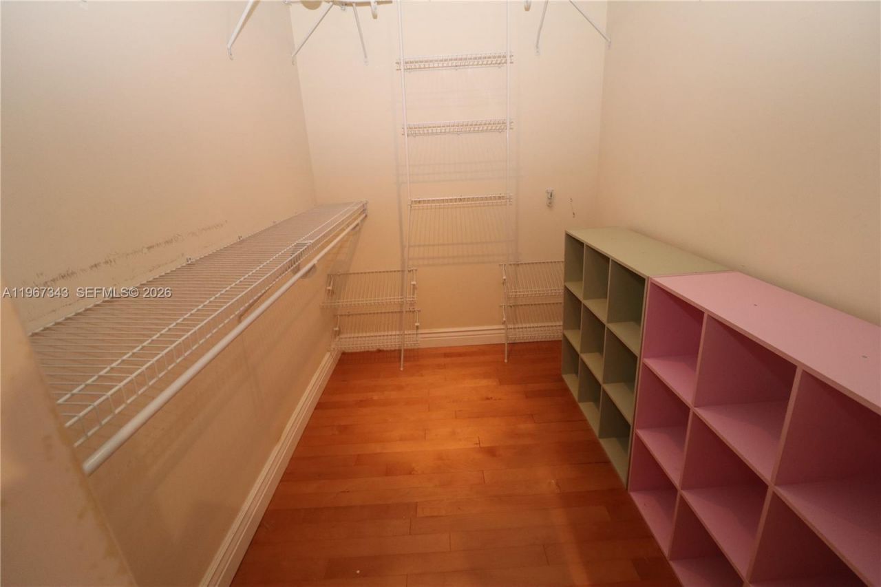 1800 NE 114th St, Unit 608, Miami, FL 33181 Photo