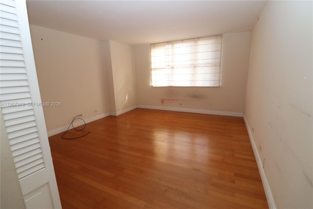 1800 NE 114th St, Unit 608, Miami, FL 33181 Photo