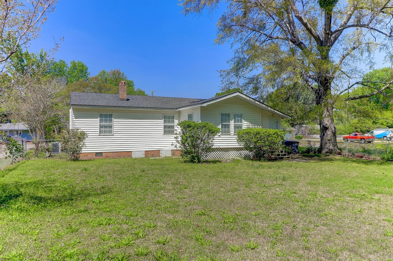 2401 Eagle Drive Photo 25