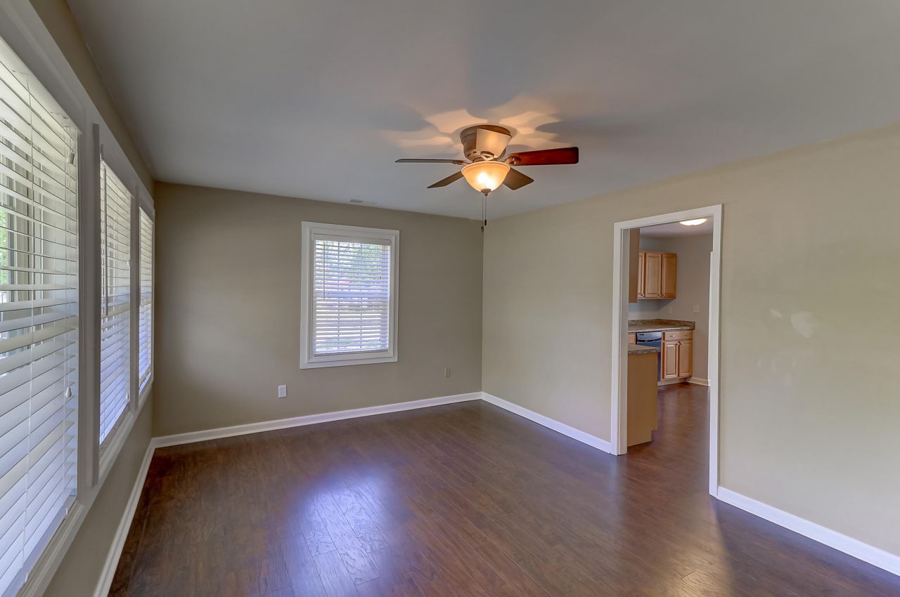 2401 Eagle Drive Photo 32