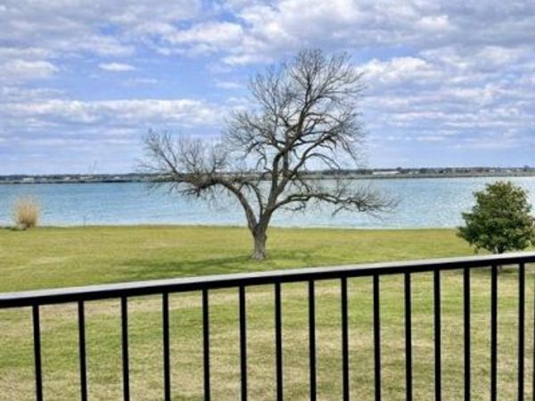 1882 Signal Ridge Place, Unit 1882, Rockwall, TX 75032