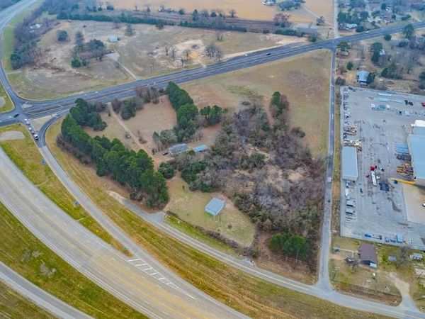 2315 State Hwy 31 E, Athens, TX 75752