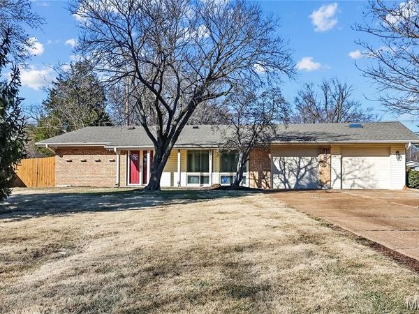 1503 Papillon Drive, St Louis, MO 63146