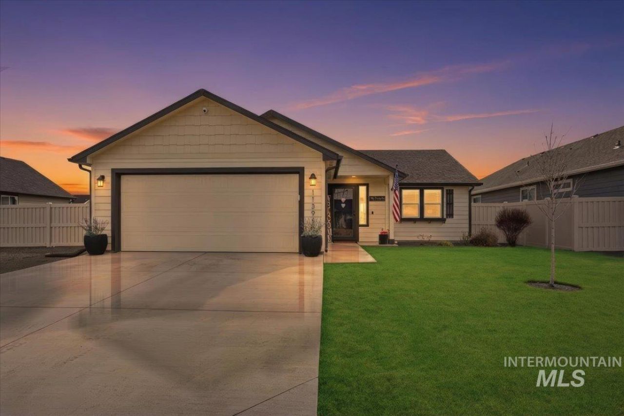11391 Alice Springs St, Caldwell, ID 83607 Main Photo