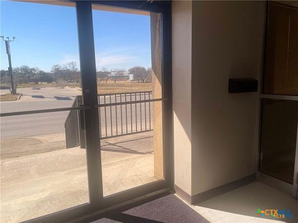 1305 S Key Avenue, Lampasas, TX 76550