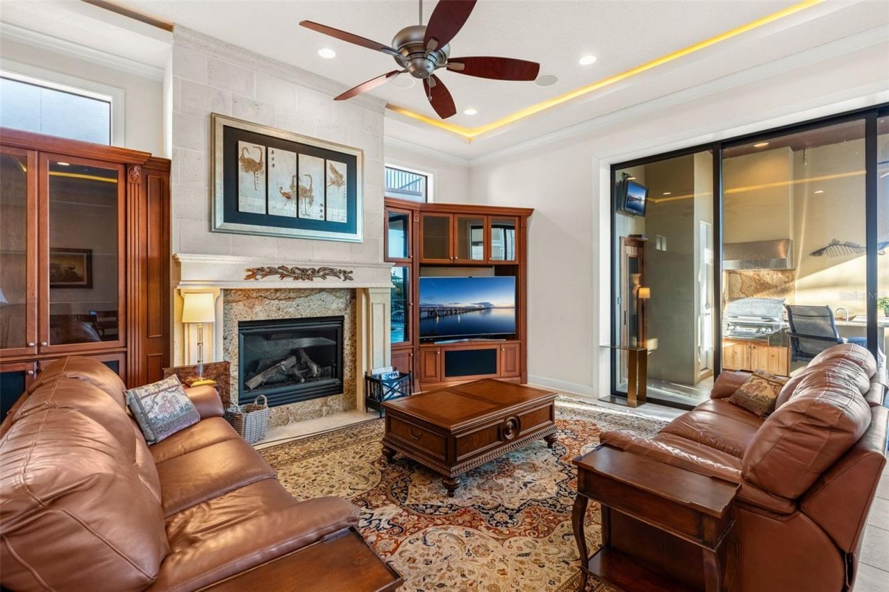 4125 Causeway Vista Drive, Tampa, FL 33615 Photo