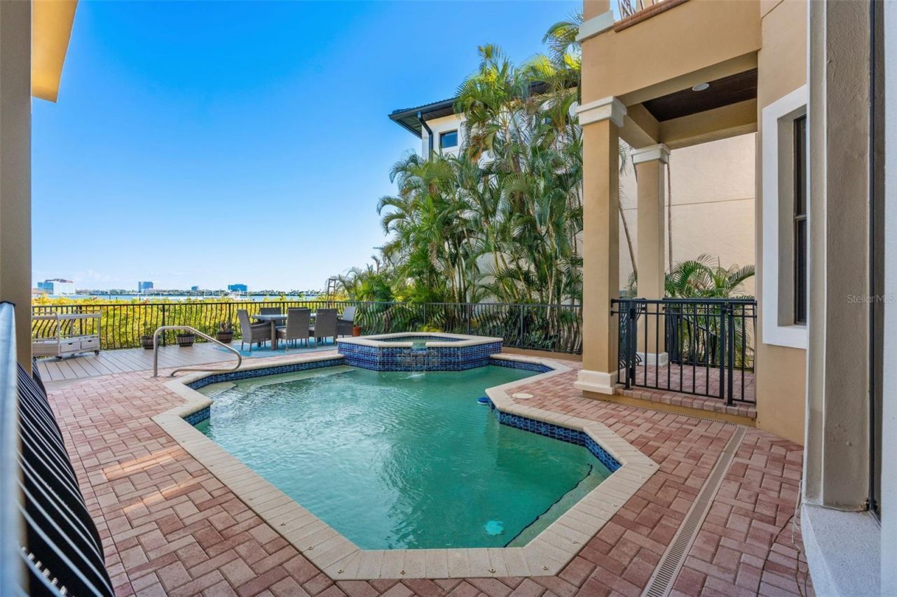 4125 Causeway Vista Drive, Tampa, FL 33615 Photo