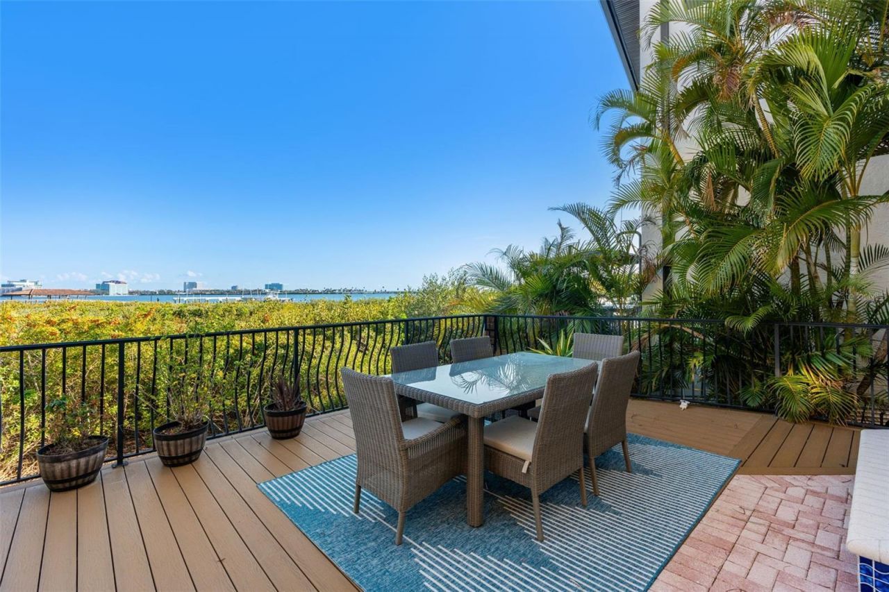 4125 Causeway Vista Drive, Tampa, FL 33615 Photo