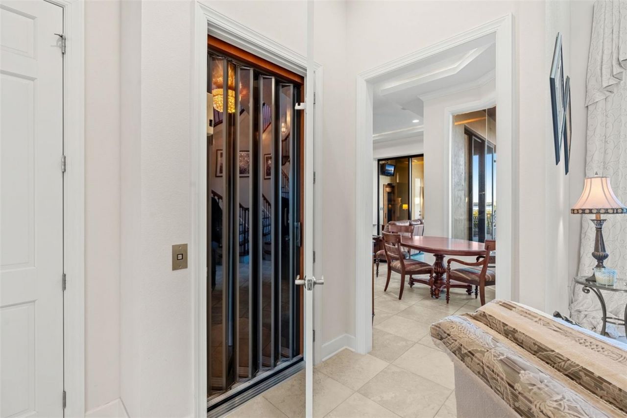 4125 Causeway Vista Drive, Tampa, FL 33615 Photo