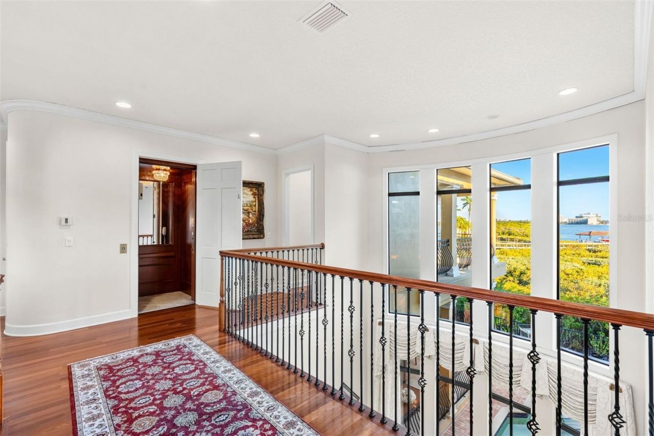 4125 Causeway Vista Drive, Tampa, FL 33615 Photo