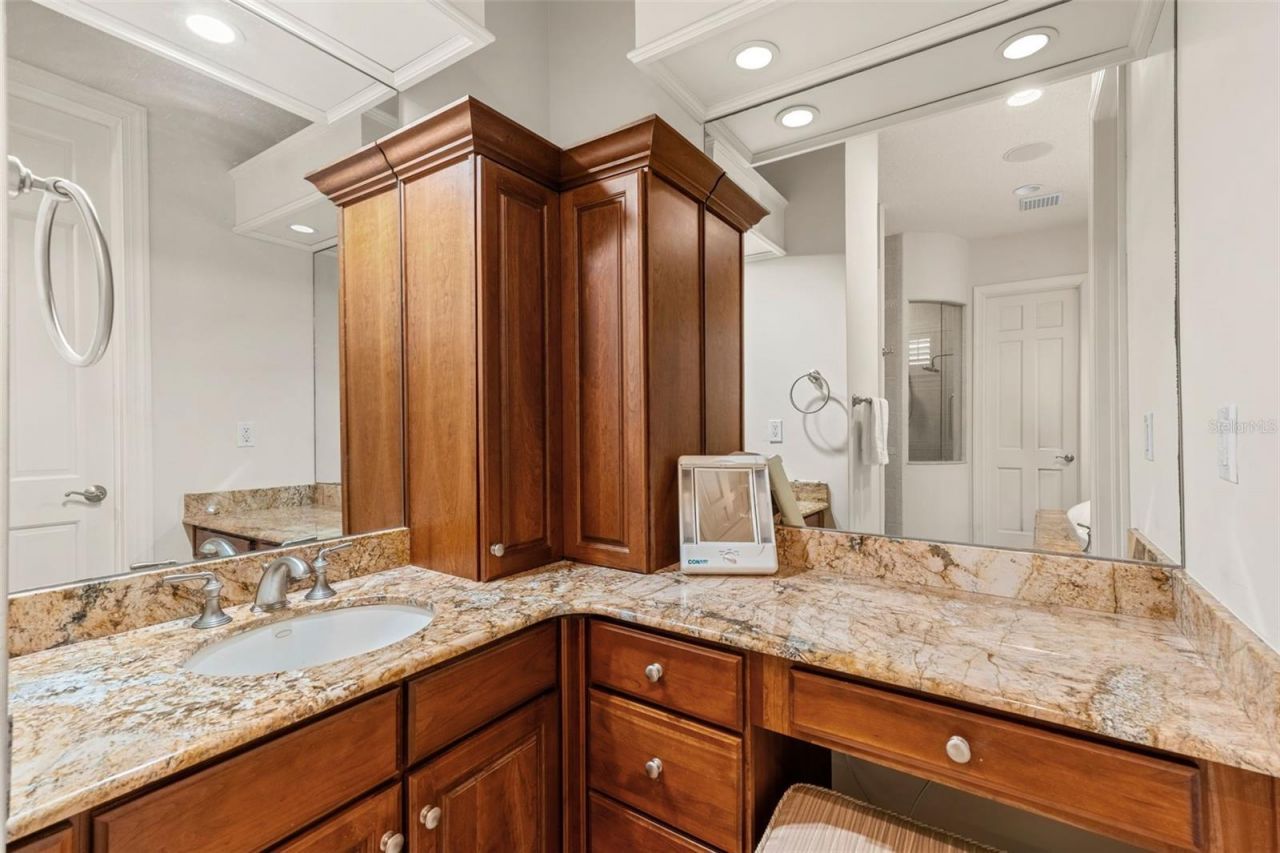 4125 Causeway Vista Drive, Tampa, FL 33615 Photo