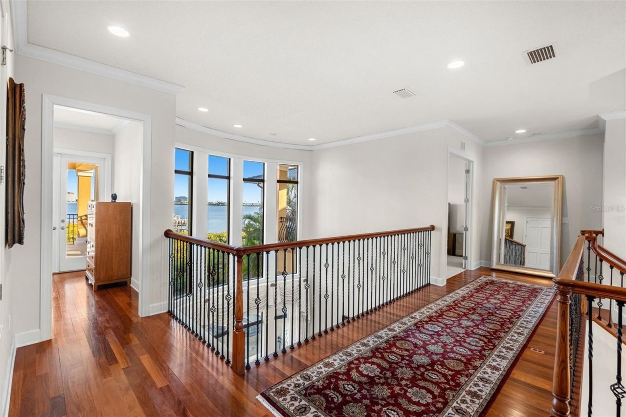 4125 Causeway Vista Drive, Tampa, FL 33615 Photo