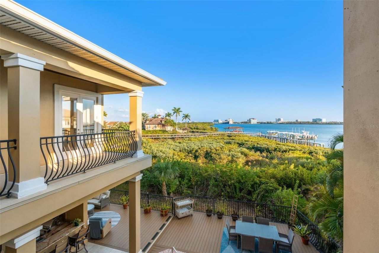 4125 Causeway Vista Drive, Tampa, FL 33615 Photo