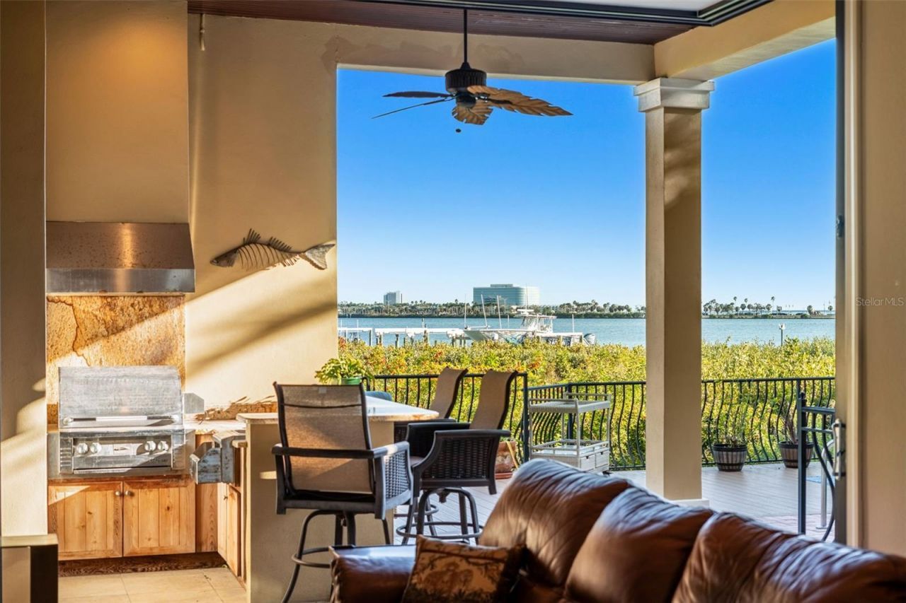 4125 Causeway Vista Drive, Tampa, FL 33615 Photo