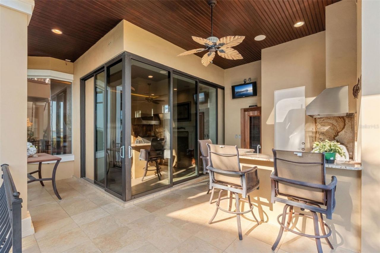 4125 Causeway Vista Drive, Tampa, FL 33615 Photo