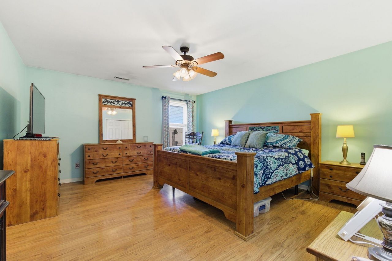 5694 Spring Beauty Dr. Photo 20