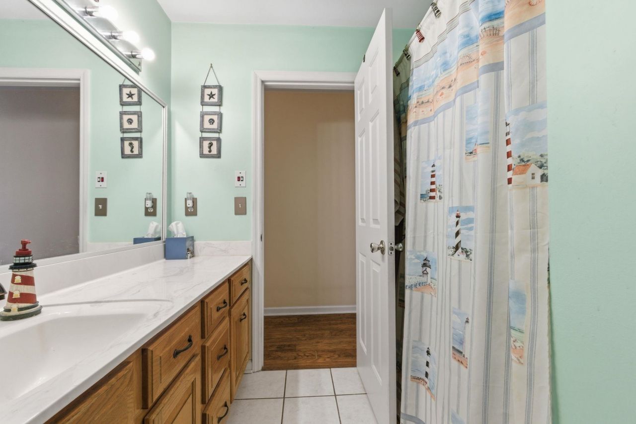 5694 Spring Beauty Dr. Photo 29