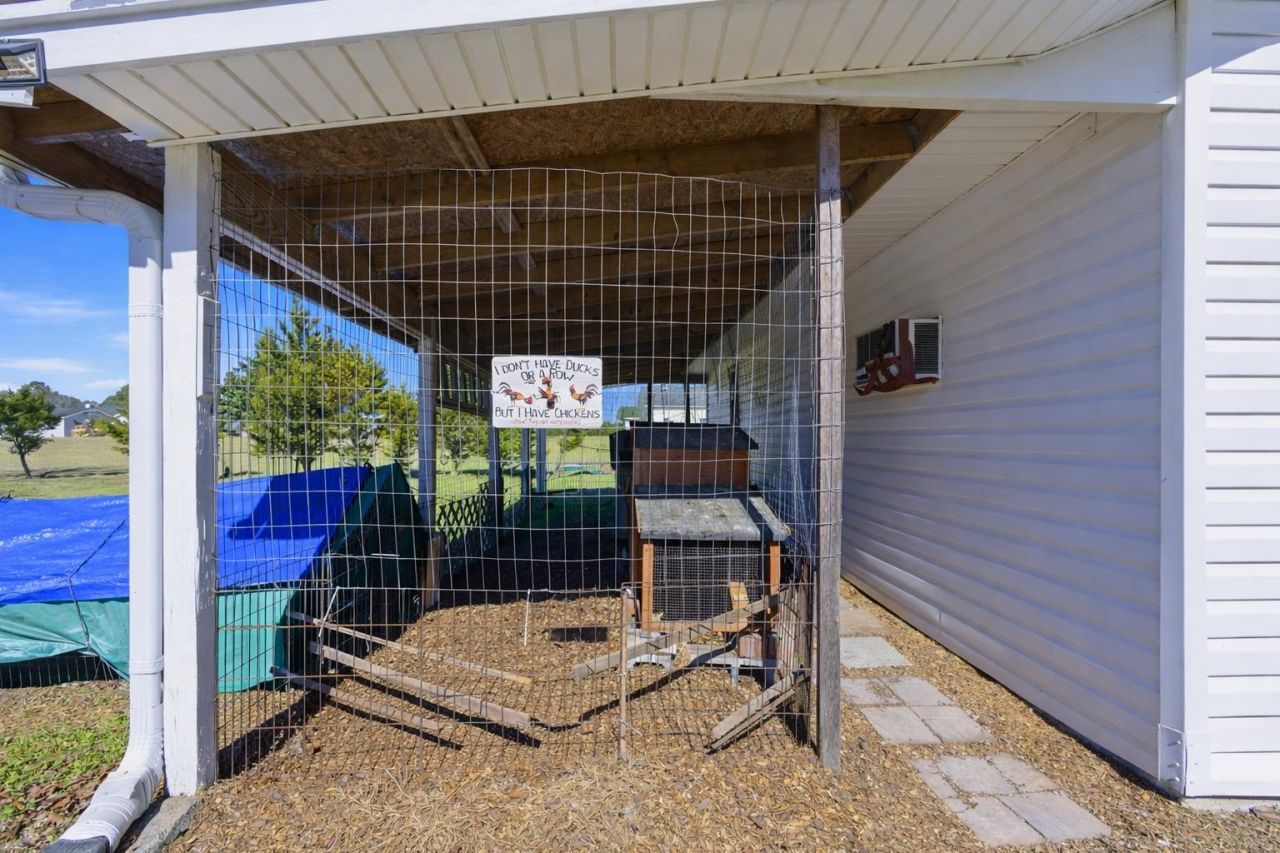 5694 Spring Beauty Dr. Photo 35