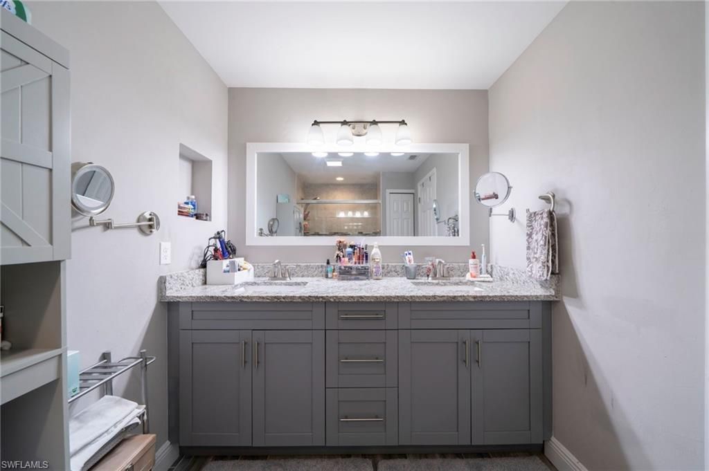 1701 Framingham Ct, Fort Myers, FL 33907 Photo