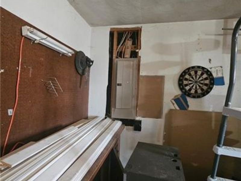 303 Crescent Drive, Lewisburg, OH 45338 Photo 23