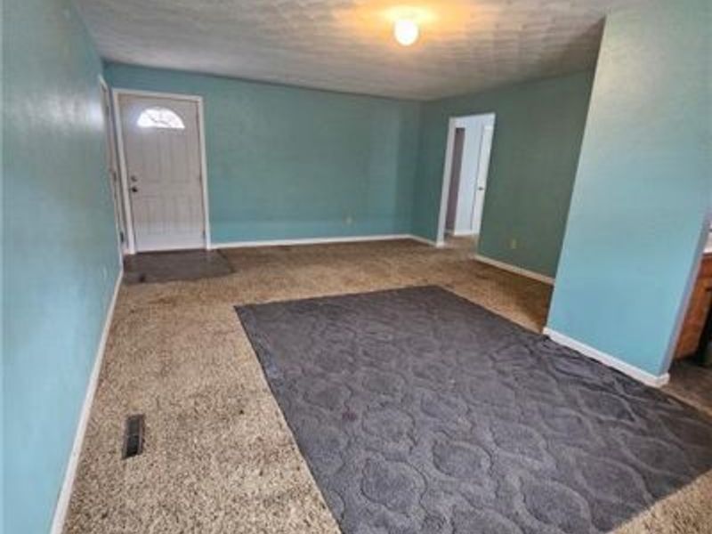 303 Crescent Drive, Lewisburg, OH 45338 Photo 5