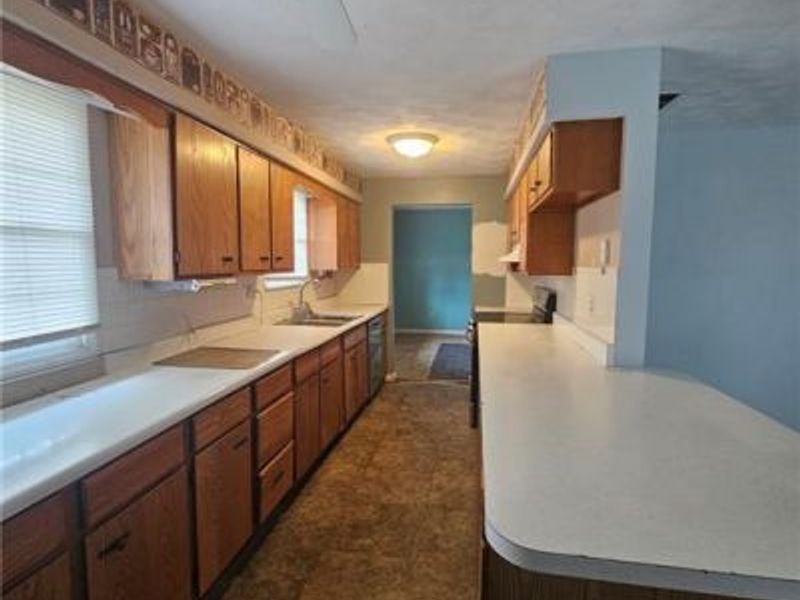 303 Crescent Drive, Lewisburg, OH 45338 Photo 9