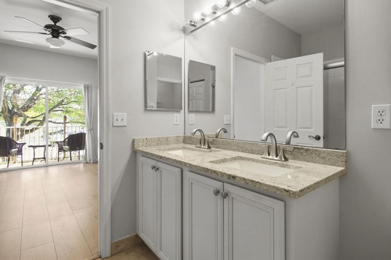 110 Lighthouse Circle, Unit H, Tequesta, FL 33469 Photo