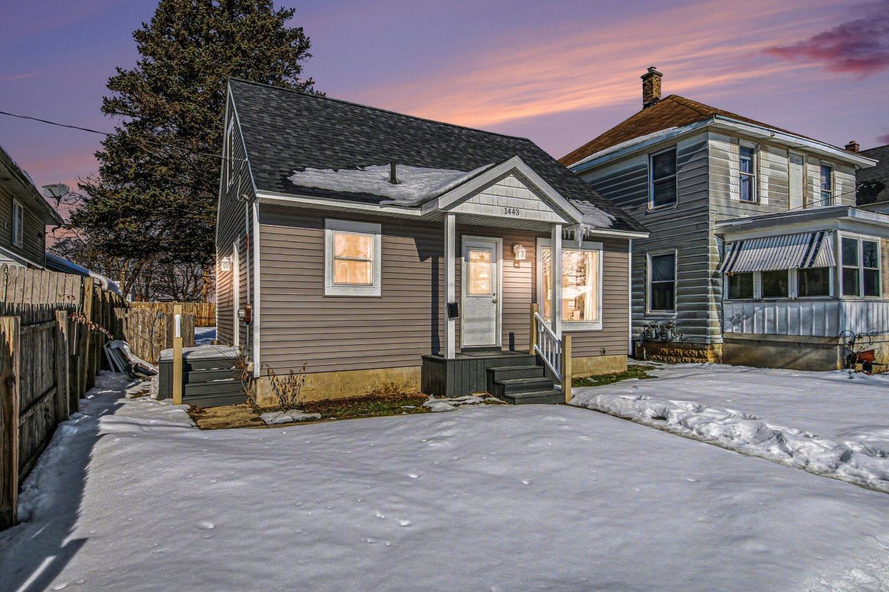 1443 Rathbone Street Sw, Wyoming, MI 49509 Main Photo