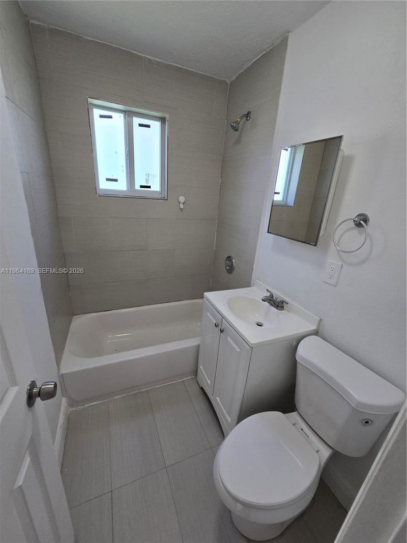 535 NW 7th St , Unit 9, Miami, FL 33136 Photo