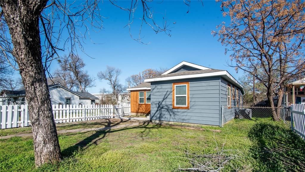 540 Hensley Drive, Grand Prairie, TX 75050 Main Photo