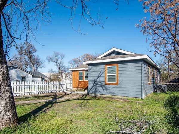 540 Hensley Drive, Grand Prairie, TX 75050