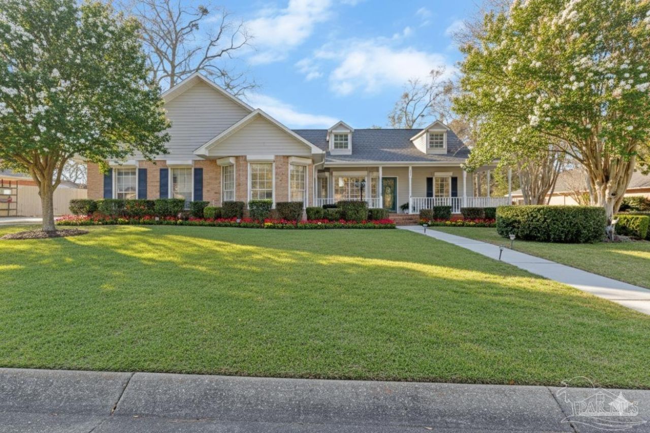 1411 Colwyn Dr Cantonment, FL 32533