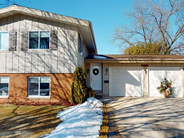 285 W Greenfield Ave, Algoma, WI 54201