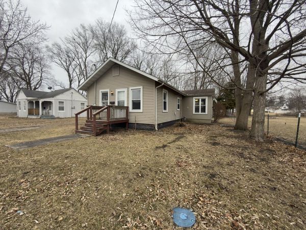 107 N PEARL Street, Milford, IL 60953