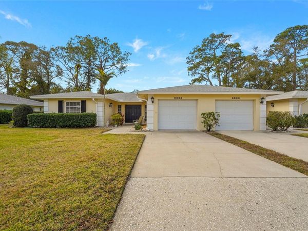 5524 PALM AIRE DRIVE, Unit 5524, SARASOTA, FL 34243