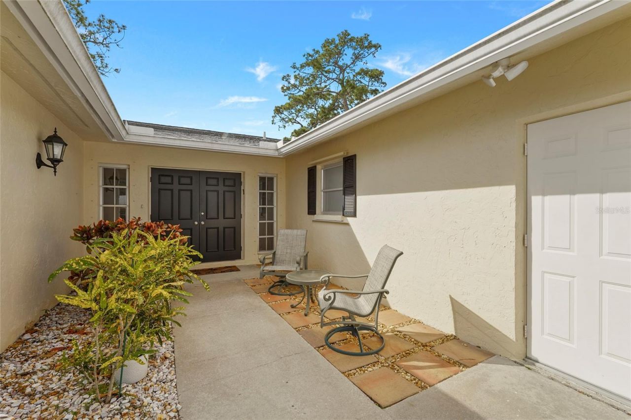 5524 Palm Aire Drive, Unit 5524, Sarasota, FL 34243 Photo