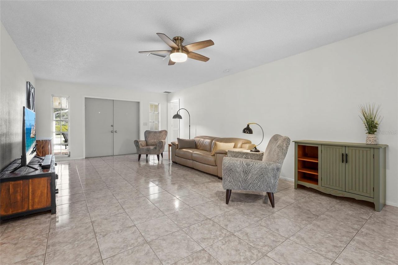 5524 Palm Aire Drive, Unit 5524, Sarasota, FL 34243 Photo