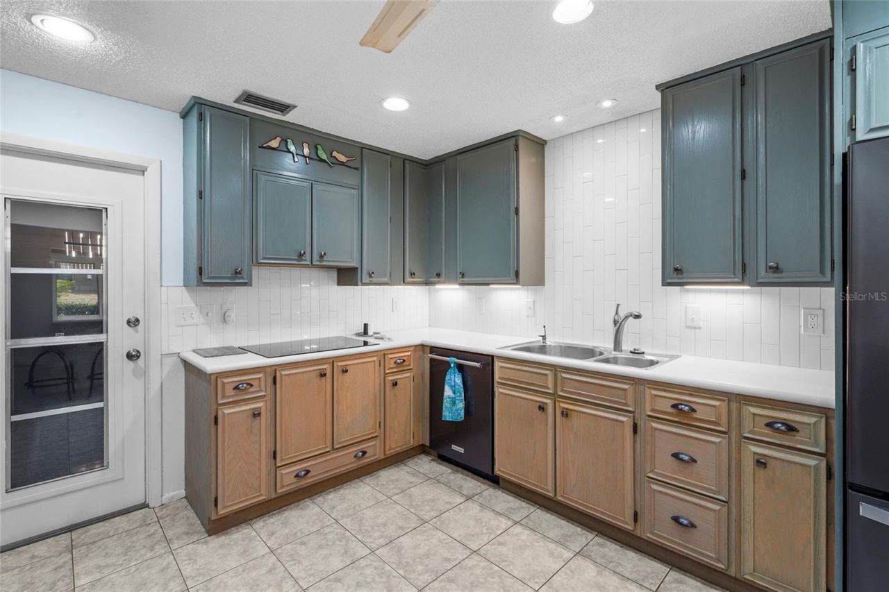 5524 Palm Aire Drive, Unit 5524, Sarasota, FL 34243 Photo