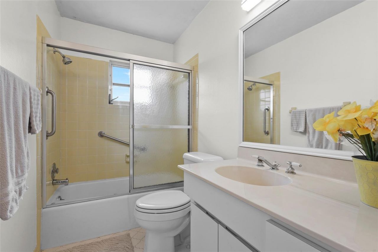 5524 Palm Aire Drive, Unit 5524, Sarasota, FL 34243 Photo