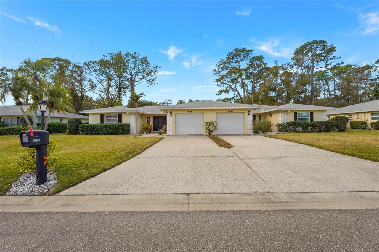 5524 Palm Aire Drive, Unit 5524, Sarasota, FL 34243 Photo