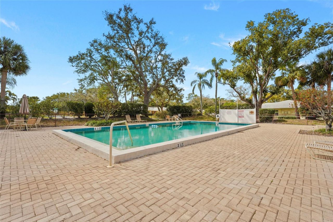 5524 Palm Aire Drive, Unit 5524, Sarasota, FL 34243 Photo