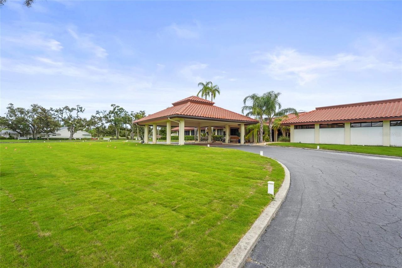 5524 Palm Aire Drive, Unit 5524, Sarasota, FL 34243 Photo
