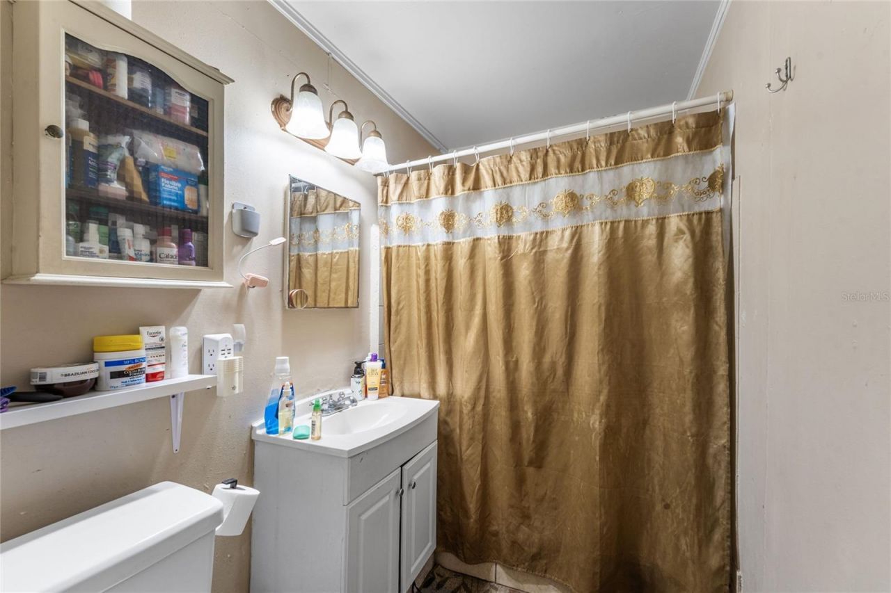 825 Winters Street, West Palm Beach, FL 33405 Photo