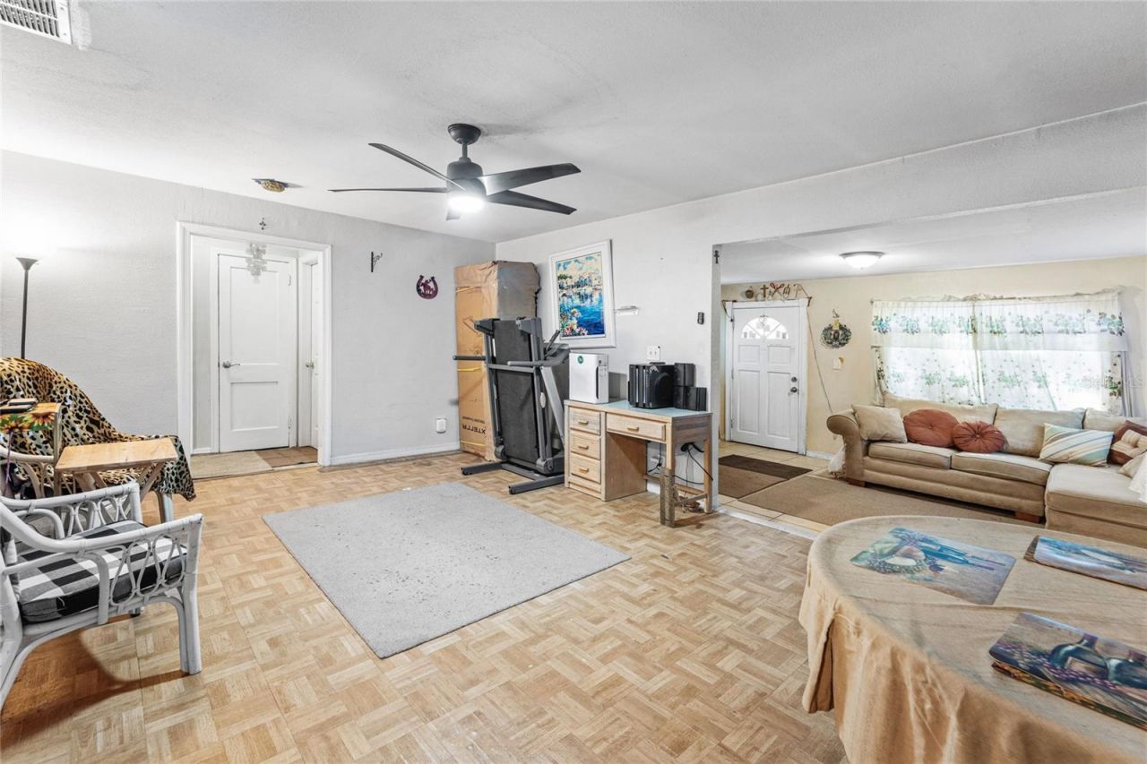 825 Winters Street, West Palm Beach, FL 33405 Photo