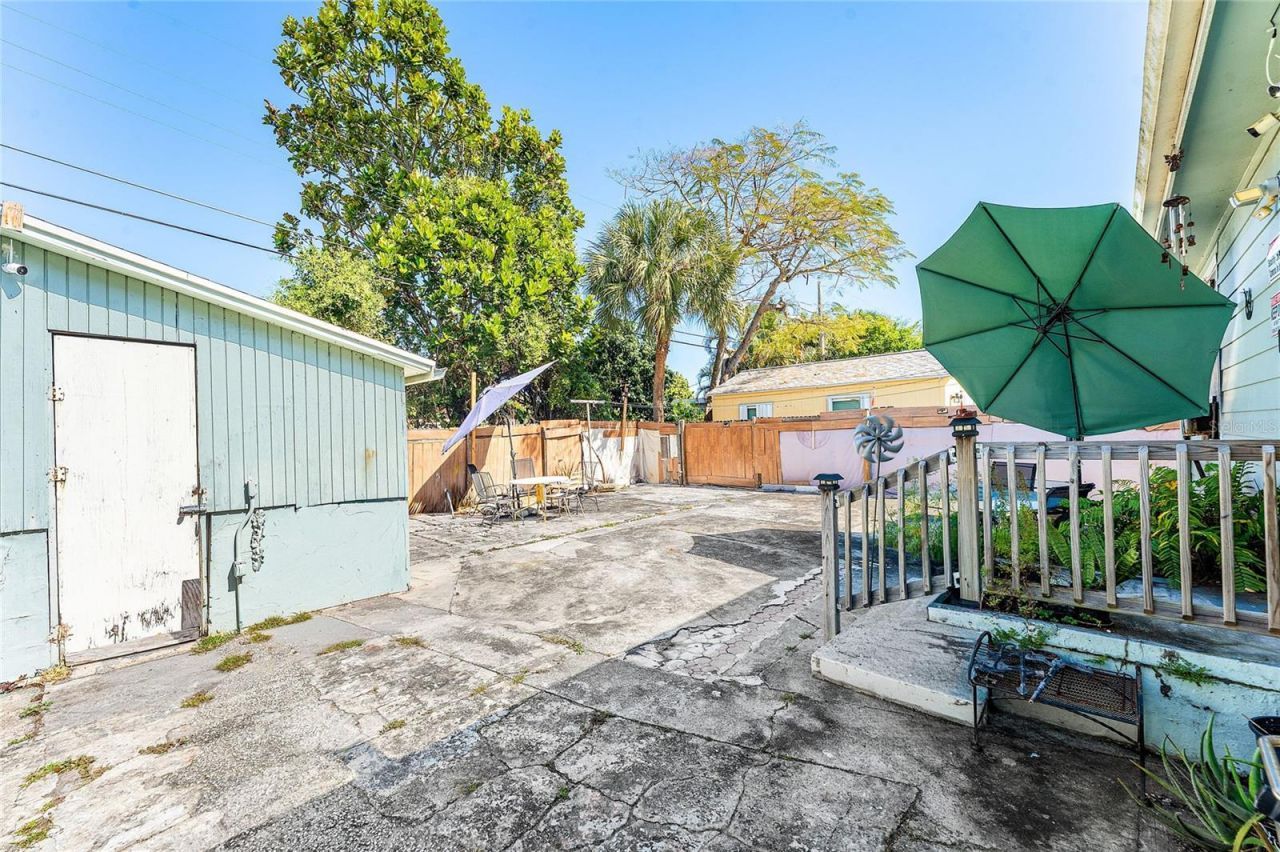 825 Winters Street, West Palm Beach, FL 33405 Photo