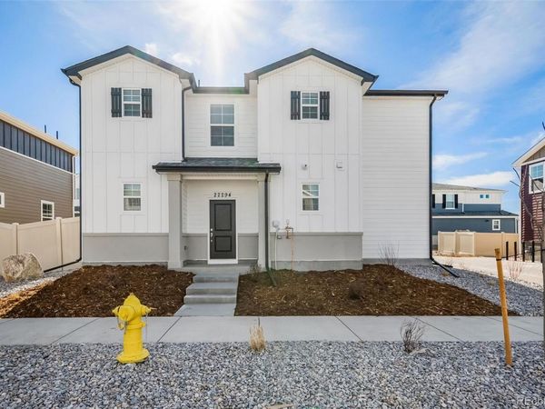 22295 E 39th Avenue , Aurora, CO 80019