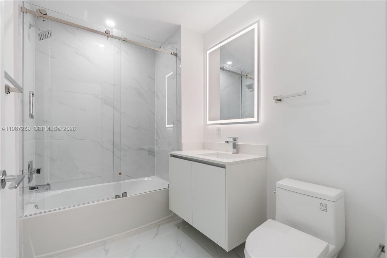 700 NE 24th St, Unit 1806, Miami, FL 33137 Photo